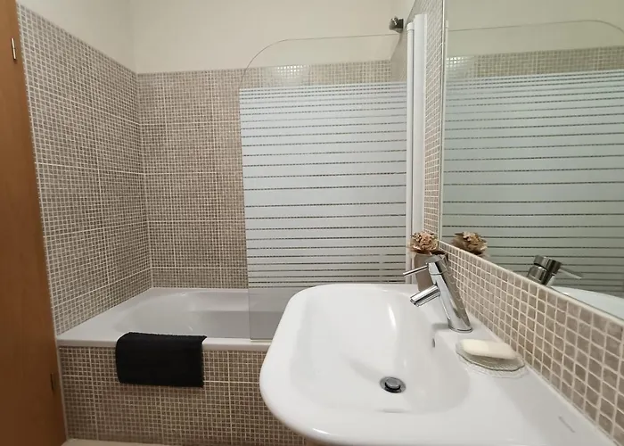 Royal By Amandio Batista Daire *